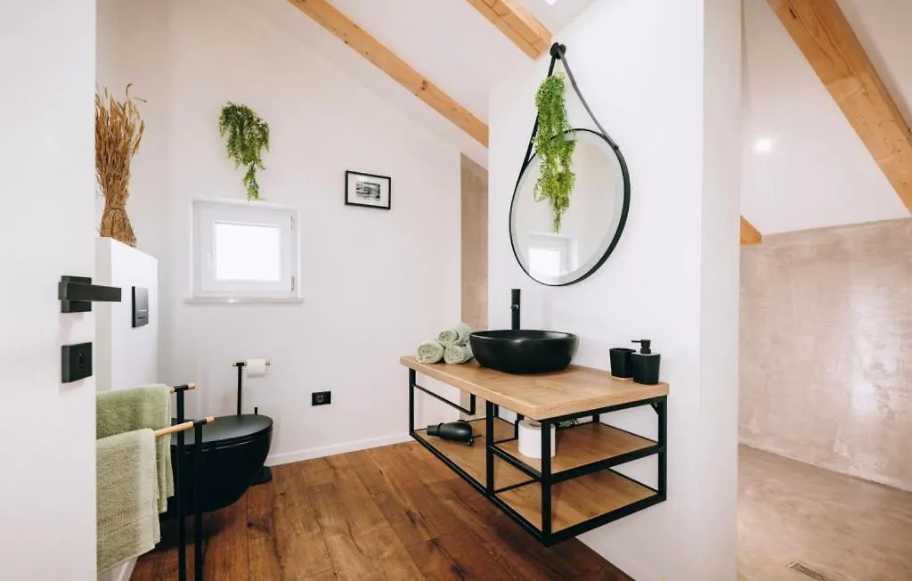 Vila Beautiful Casa Vitale With Pool In Tinjan